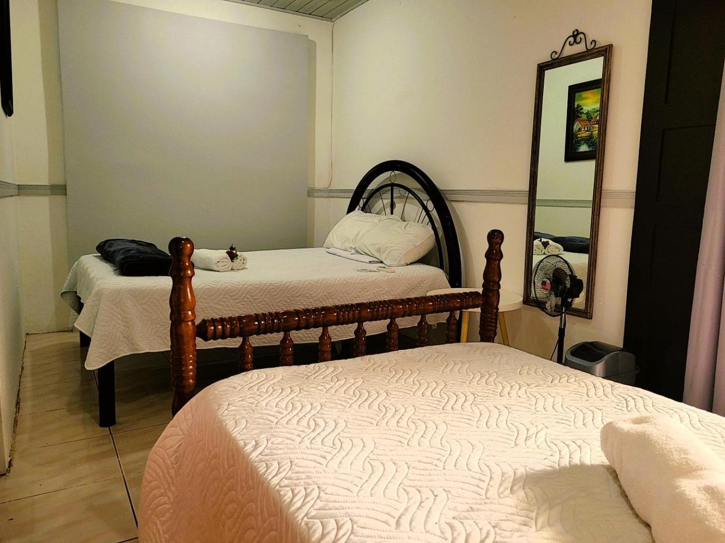 Tico Bed & Breakfast Ла Фортуна Экстерьер фото